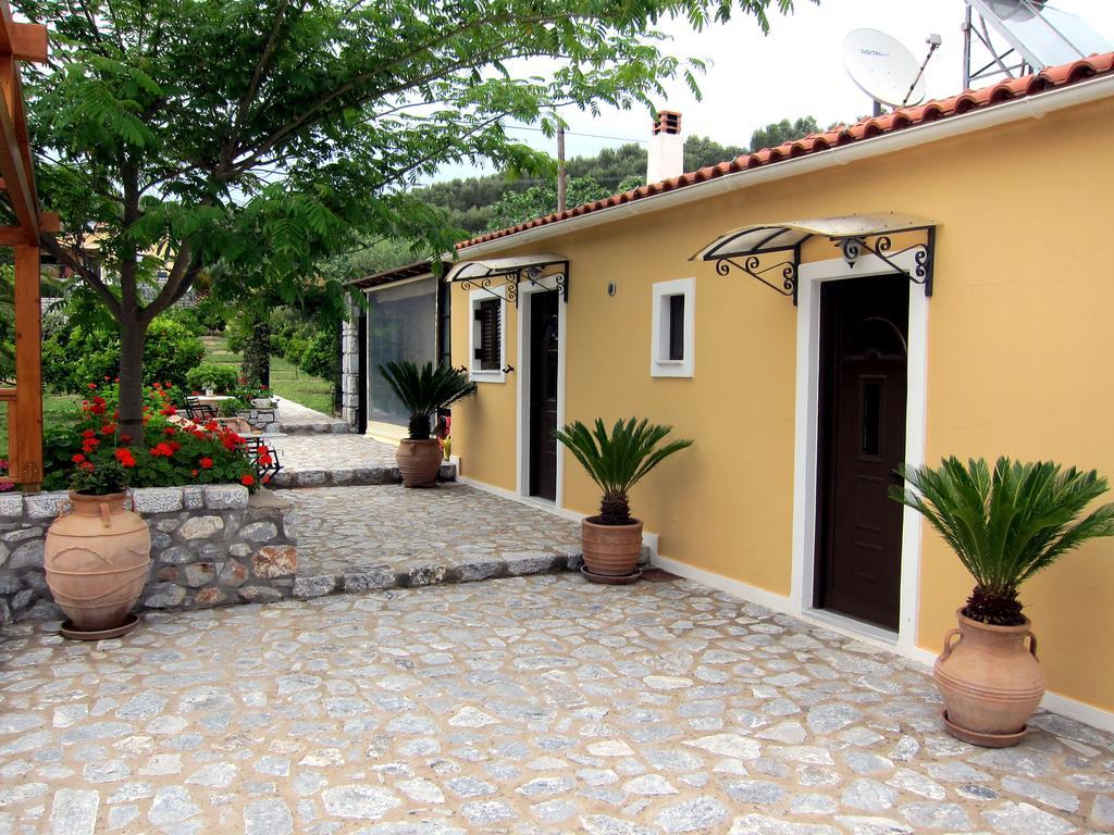 Estia Holiday Gytheio Exterior foto