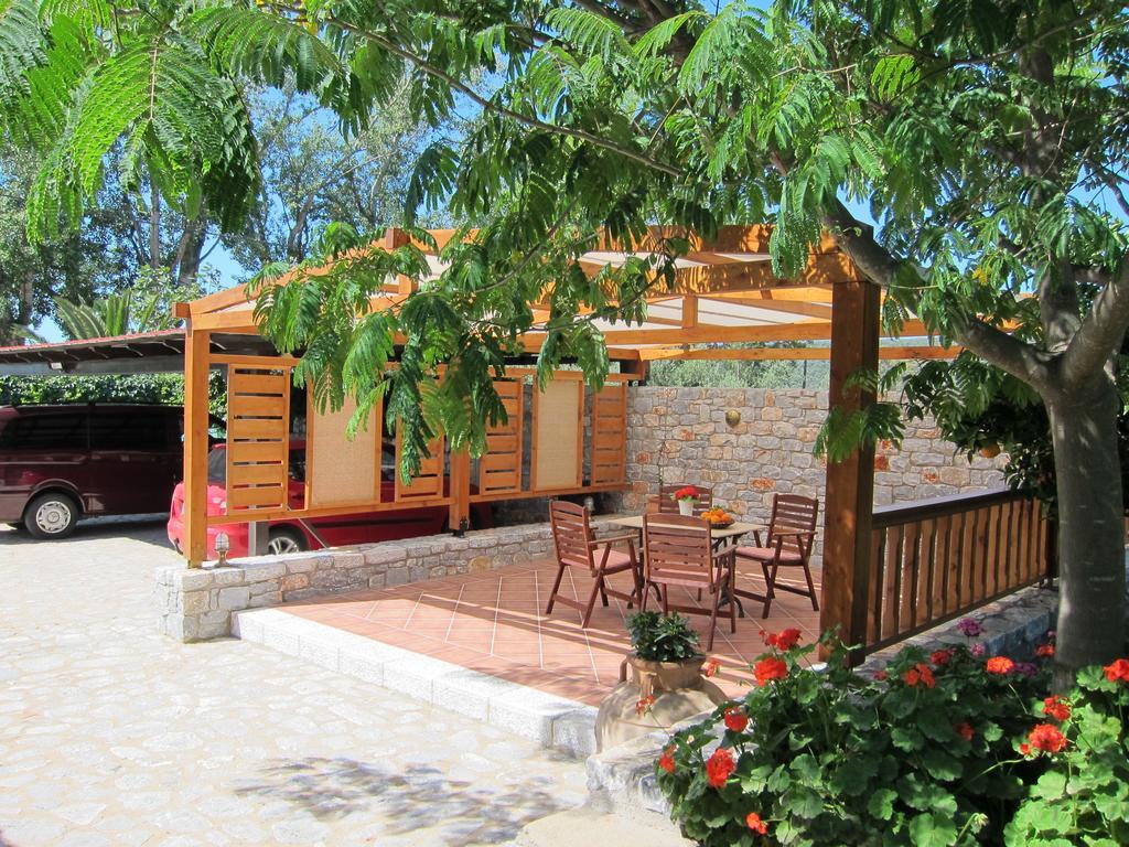 Estia Holiday Gytheio Exterior foto